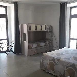 Bed & Breakfast Saponaria, Aeroporto di Catania Fontana Rossa